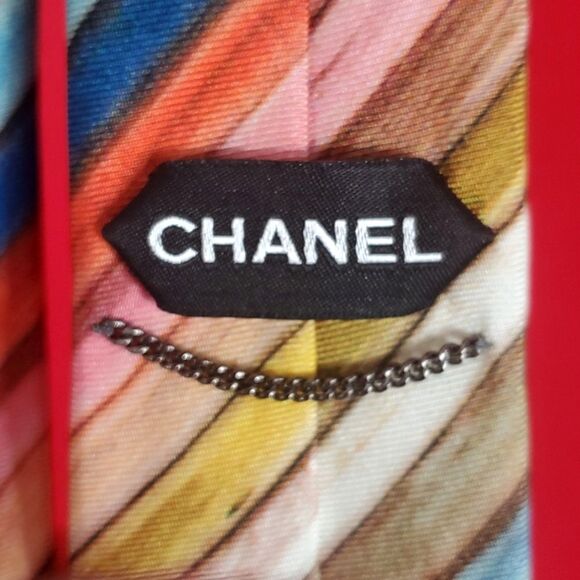CHANEL Multicolored Rainbow Striped Silk Tie - Picture 4 of 7